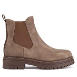 Botki Clara Barson. Brązowe botki damskie Clara Barson, bez wzorów, bez obcasa, na płaskiej podeszwie, bez zapięcia. Za 159.99 zł.