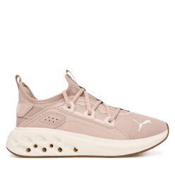 Buty do biegania Puma. Czerwone obuwie sportowe damskie Puma, bez wzorów, bez zapięcia, do biegania. Za 348.99 zł.