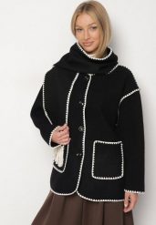 Czarna Pudełkowa Kurtka z Ozdobnymi Przeszyciami i Szalikiem Salenalia. Czarne kurtki damskie Born2be, bez wzorów, z jeansu, bez kaptura. Za 199.99 zł.