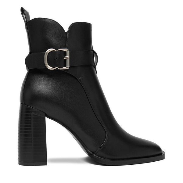 Botki Badura. Czarne botki damskie Badura, bez wzorów, bez obcasa, na słupku, bez zapięcia. Za 299.99 zł.