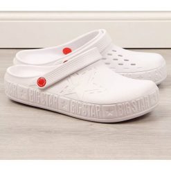 Big Star Klapki piankowe kroksy białe Big Star II275003 39. Białe klapki damskie BIG STAR, bez wzorów, retro, bez obcasa, bez zapięcia. Za 69.99 zł.