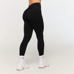 Legginsy damskie fitness z wysokim stanem Fierce V-back. Czarne legginsy damskie GYMBEAM, bez wzorów, z elastanu. Za 110.90 zł.