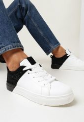 Biało-Czarne Sznurowane Sneakersy na Płaskiej Podeszwie z Ozdobnymi Cyrkoniami Gimena. Białe obuwie sportowe damskie Born2be, bez wzorów, z materiału, bez zapięcia. Za 59.99 zł.