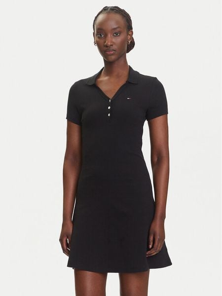 Tommy Jeans Sukienka codzienna DW0DW21172 Czarny Regular Fit. Czarne sukienki damskie Tommy Jeans, na co dzień, m, bez wzorów, z bawełny, bez kołnierzyka, bez ramiączek, proste. Za 249.99 zł.