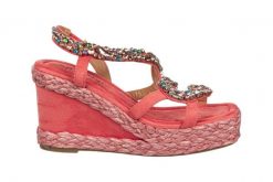 Sandały Laura Vita Marieo 13 Corail 202077, Różowy, Skóra ekologiczna - 41. Czerwone sandały damskie Laura Vita, bez wzorów, z gumy, bez obcasa, na koturnie, bez zapięcia. W wyprzedaży za 179.10 zł.