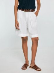 Szorty damskie z domieszką lnu kremowe Maryliana 100. Białe szorty damskie BIG STAR, bez wzorów, z jeansu, eleganckie. Za 179.99 zł.