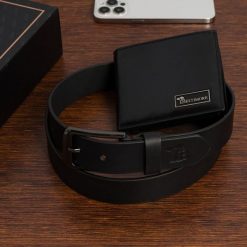 Zestaw prezentowy męski skórzany pasek portfel pudełko premium czarny Beltimore Z19. Czarne portfele męskie bez wzorów. Za 129.99 zł.