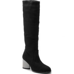 Kozaki SOLO FEMME - 48802-01-H87/000-12-00 Czarny. Czarne kozaki damskie Solo Femme, bez wzorów, z materiału, bez obcasa, bez zapięcia. W wyprzedaży za 279.00 zł.