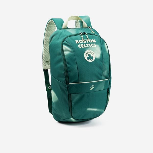 Plecak do koszykówki NBA Celtics 20 L. Zielone plecaki męskie KIPSTA, bez wzorów, z materiału. Za 79.99 zł.