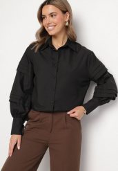 Czarna Koszula z Bawełną Ozdobiona Szerokimi Rękawami Edimelia. Czarne koszule damskie Born2be, m, bez wzorów, z bawełny, eleganckie, bez kołnierzyka, bez ramiączek. Za 89.99 zł.