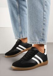 Czarne Sneakersy Typu Kultowe Tenisówki Zdobione Przeszyciami Remiana. Czarne trampki i tenisówki damskie Renee, z aplikacjami, z jeansu, bez zapięcia. Za 69.99 zł.
