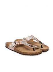Geox Klapki "Brionia" | D15LSB00040 | Kobieta | Biały, Złoty. Białe klapki damskie Geox, bez wzorów, ze skóry, eleganckie, z okrągłym noskiem, bez obcasa, bez zapięcia. W wyprzedaży za 189.00 zł.