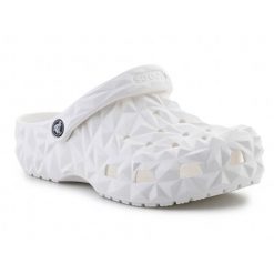 Klapki Crocs Classic Geometric Clog 209563-100 białe. Białe klapki damskie bez wzorów, klasyczne, bez obcasa, bez zapięcia. Za 374.47 zł.