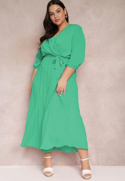 Zielona Kopertowa Sukienka z Gumką i Paskiem w Talii Zdobiona Plisowaniem Kaylina. Zielone sukienki damskie Renee, l, z aplikacjami, bez kołnierzyka, plus size, bez ramiączek, maxi, kopertowe. Za 79.99 zł.