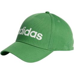 Czapka z daszkiem adidas Daily Cap. Białe czapki damskie Adidas, bez wzorów, sportowe. Za 61.00 zł.