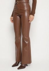 Brązowe Spodnie Dzwony z Imitacji Skóry Vebora. Brązowe spodnie materiałowe damskie Born2be, bez wzorów, z jeansu, eleganckie. Za 159.99 zł.