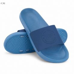 4f Klapki 4FWAW26FSLIM040 31S. Klapki damskie 4F, bez wzorów, sportowe, bez obcasa, bez zapięcia. Za 47.82 zł.