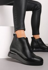 Czarne Botki na Platformie Ozdobione Cyrkoniami Labrisse. Czarne botki damskie Renee, z aplikacjami, z dzianiny, eleganckie, bez obcasa, na platformie, bez zapięcia. Za 169.99 zł.