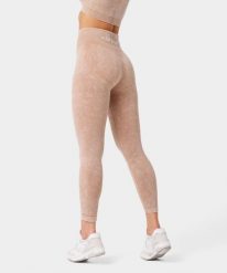 Legginsy Bezszwowe sportowe dla kobiet Carpatree Yasmine z wysokim stanem. Brązowe legginsy damskie Carpatree, bez wzorów, z materiału. Za 159.99 zł.