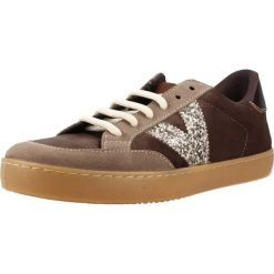 Buty VICTORIA 1126250V Brązowy. Brązowe obuwie trekkingowe damskie VICTORIA, z syntetyku, bez zapięcia. Za 318.99 zł.