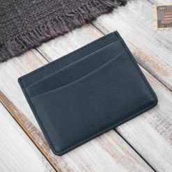 Paolo Peruzzi Zestaw prezentowy dla niej granatowy portfel damski T-139 i skórzane etui na karty T-151 ZUP-143-DB. Niebieskie portfele damskie Paolo Peruzzi. Za 133.63 zł.