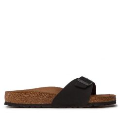 Klapki Birkenstock. Czarne klapki damskie Birkenstock, bez wzorów, bez obcasa, bez zapięcia. Za 329.99 zł.