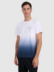 4F T-shirt regular z nadrukiem męski - granatowy S. Niebieskie t-shirty męskie 4F, m, bez wzorów, z bawełny, bez kołnierzyka, bez ramiączek. Za 79.99 zł.