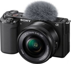 Aparat Sony ZV-E10 + 16-50 mm f/3.5-5.6 OSS do wideoblogów (ZVE10LBDI.EU). Aparaty bezlusterkowce SONY. Za 3,071.45 zł.