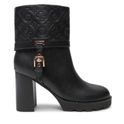 Botki Guess. Czarne botki damskie Guess, z aplikacjami, bez obcasa, na słupku, bez zapięcia. Za 479.99 zł.