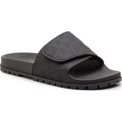 Klapki EMPORIO ARMANI - X4P093 XL793 K001 Black/Black. Czarne klapki męskie Emporio Armani, bez wzorów, z materiału, bez zapięcia. W wyprzedaży za 309.00 zł.