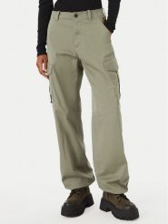 G-Star Raw Spodnie materiałowe D29512-5126 Zielony Straight Fit. Zielone spodnie materiałowe damskie G-Star Raw, bez wzorów, z bawełny, retro. Za 364.99 zł.