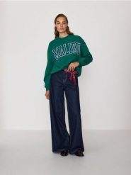 Bluza z nadrukiem - zielony. Zielone bluzy damskie Reserved, l, bez wzorów, z bawełny, bez ramiączek, bez kaptura. W wyprzedaży za 59.99 zł.