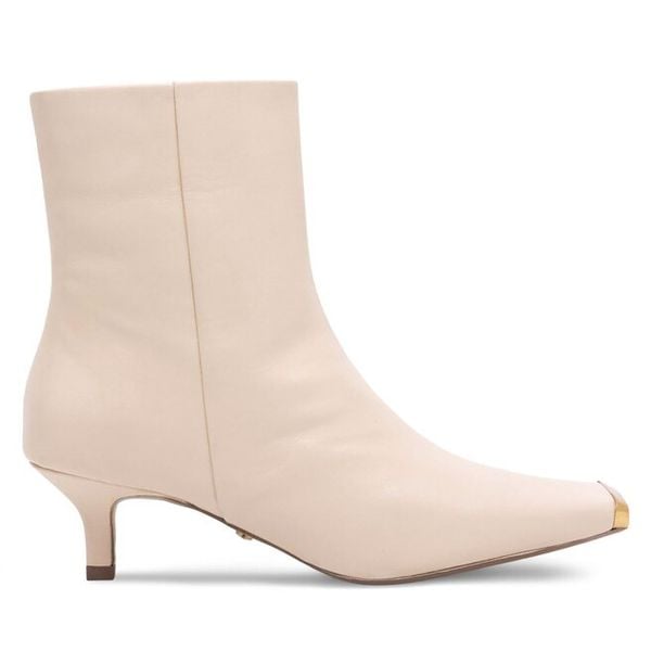 Botki GINO ROSSI. Brązowe botki damskie Gino Rossi, bez wzorów, bez obcasa, na szpilce, bez zapięcia. Za 279.99 zł.