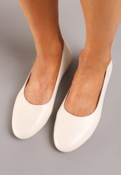 Beżowe Wsuwane Balerinki z Ekoskóry na Płaskiej Podeszwie Imenna. Brązowe balerinki damskie Born2be, bez wzorów, eleganckie, bez obcasa, na płaskiej podeszwie, bez zapięcia. Za 39.99 zł.