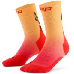 Damskie sportowe skarpety kompresyjne do połowy łydki Core Run gradient CEP. Brązowe skarpetki damskie CEP, bez wzorów, z elastanu. Za 79.00 zł.