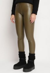 Zielone Ocieplane Legginsy z Wysokim Stanem Koradi. Zielone legginsy damskie Born2be, z aplikacjami, z jeansu. Za 34.99 zł.