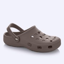 Klapki męskie Lemigo Lemigoose. Brązowe klapki męskie Lemigo, bez wzorów, z materiału, bez zapięcia. Za 59.00 zł.