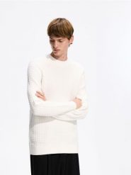 Strukturalny sweter z bawełny - biały. Białe swetry męskie Reserved, l, bez wzorów, z bawełny, bez kołnierzyka, bez ramiączek. Za 139.99 zł.