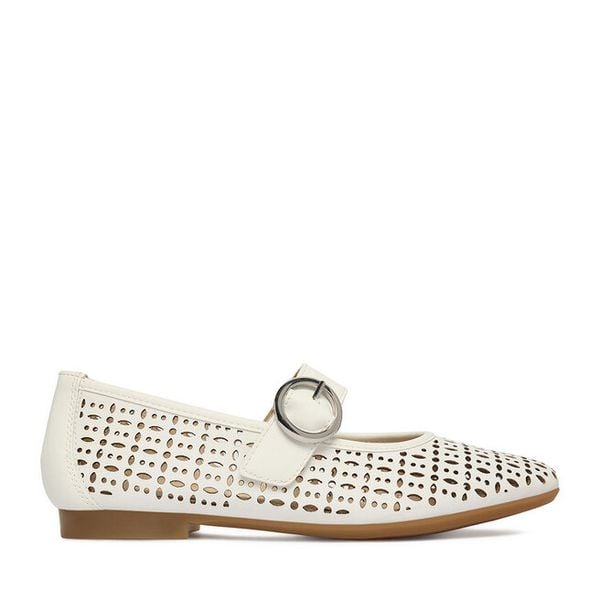 Baleriny Remonte. Białe balerinki damskie Remonte, bez wzorów, bez obcasa, bez zapięcia. Za 369.99 zł.