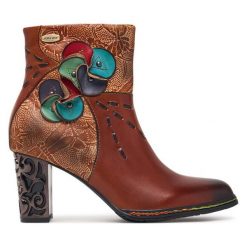 Botki Laura Vita. Czerwone botki damskie Laura Vita, bez wzorów, bez obcasa, na słupku, bez zapięcia. Za 689.99 zł.