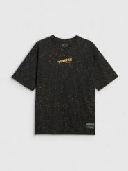 4F T-shirt oversize z nadrukiem męski - czarny L. Czarne t-shirty męskie 4F, l, bez wzorów, z bawełny, bez kołnierzyka, bez ramiączek. Za 79.99 zł.