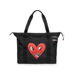 Torba podróżna Eastpak x Keith Haring Travel. Czarne torby podróżne damskie Eastpak, bez wzorów. Za 335.50 zł.