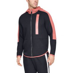 Under Armour Pursuit Move Bluza Czarny Czerwony. Czarne bluzy męskie Under Armour, xl, bez wzorów, z materiału, bez ramiączek, bez kaptura. Za 395.95 zł.