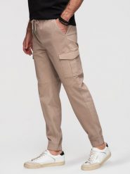 Męskie spodnie JOGGERY z zapinanymi kieszeniami cargo - beżowe V2 - Rozmiar: XL. Brązowe spodnie materiałowe męskie Ombre Clothing, bez wzorów, z bawełny. Za 129.99 zł.