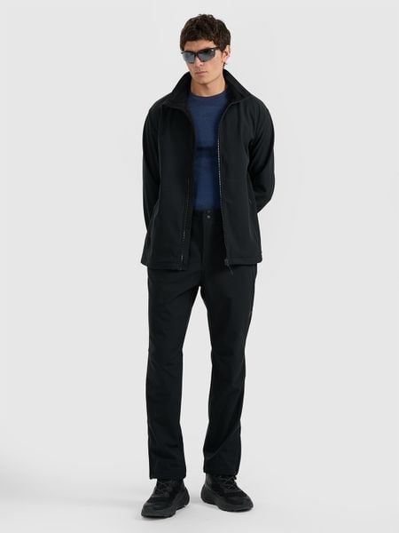 4F Kurtka softshell wiatroodporna membrana 5000 męska - czarna L. Czarne kurtki męskie 4F, l, bez wzorów, z materiału, bez kaptura, trekkingowe. Za 279.99 zł.