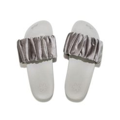 Klapki basenowe damskie Flip Flop Pool Gentle Velvet. Szare klapki damskie Flip Flop, bez wzorów, bez obcasa, bez zapięcia. W wyprzedaży za 86.00 zł.