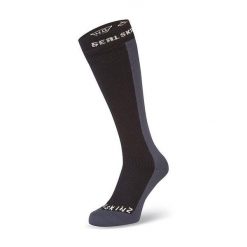 Wysokie skarpetki wodoodporne Sealskinz Worstead. Czarne skarpetki damskie SEALSKINZ, bez wzorów. Za 359.50 zł.