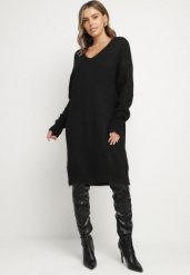 Czarna Dzianinowa Sukienka z Domieszką Wełny o Pudełkowym Kroju Esmerea. Czarne sukienki damskie Born2be, na co dzień, plus size, bez wzorów, z dzianiny, klasyczne, bez kołnierzyka, plus size, bez ramiączek, mini. Za 139.99 zł.
