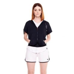 Bluza damska w kolorze czarno-białym. Czarne bluzy damskie LEONE 1947 APPAREL, l, bez wzorów, z tkaniny, sportowe, bez ramiączek, bez kaptura. W wyprzedaży za 167.70 zł.