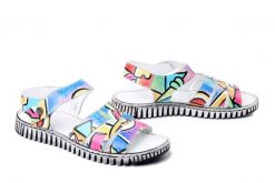 MANITU 910239-00 bunt, sandały damskie. Sandały damskie Manitu, bez wzorów, ze skóry, bez obcasa, bez zapięcia. Za 229.42 zł.